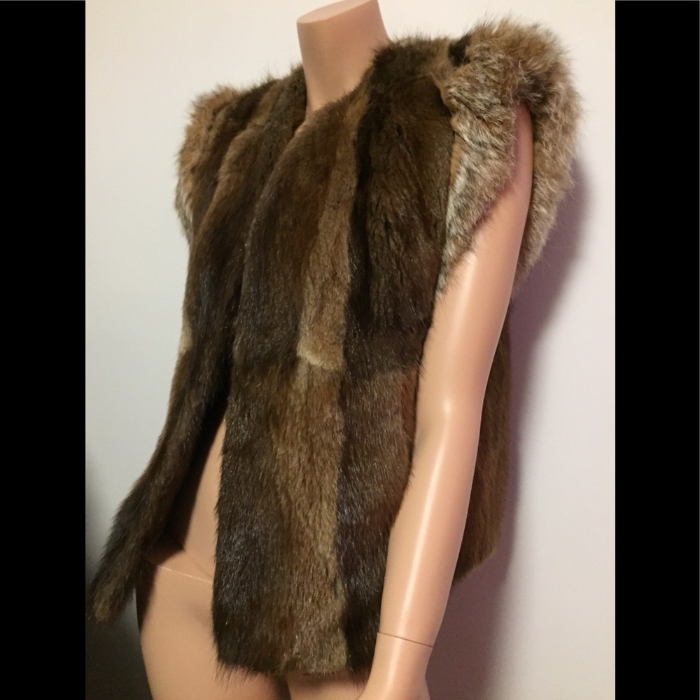 Women's Brown Fur Vest - Picture 4 of 15